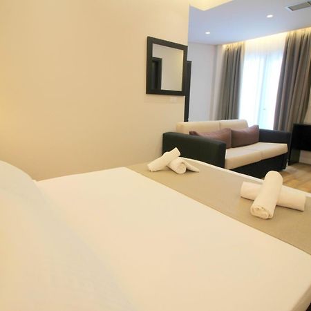 Hotel Strora Sarandë Exteriör bild