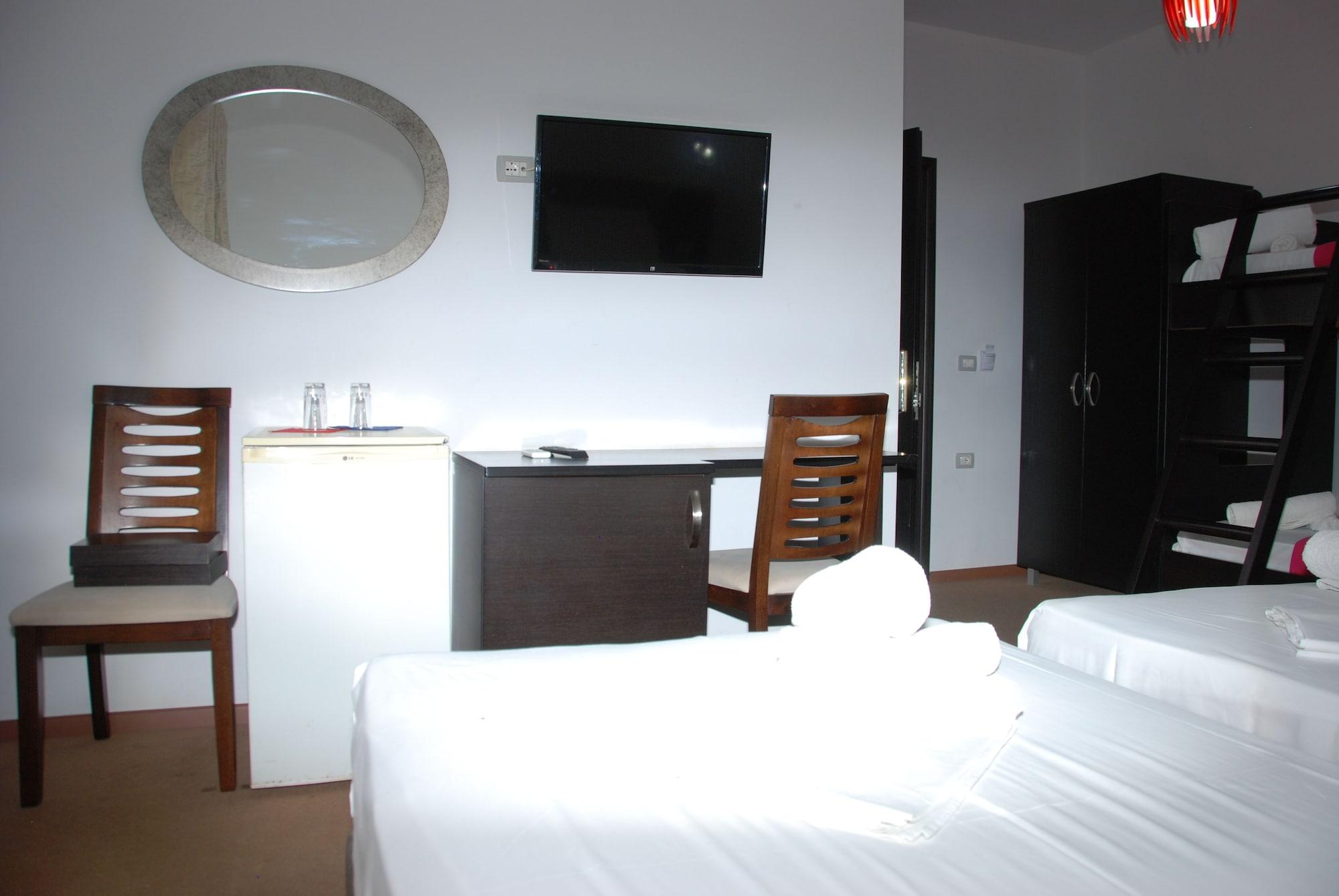 Hotel Strora Sarandë Exteriör bild