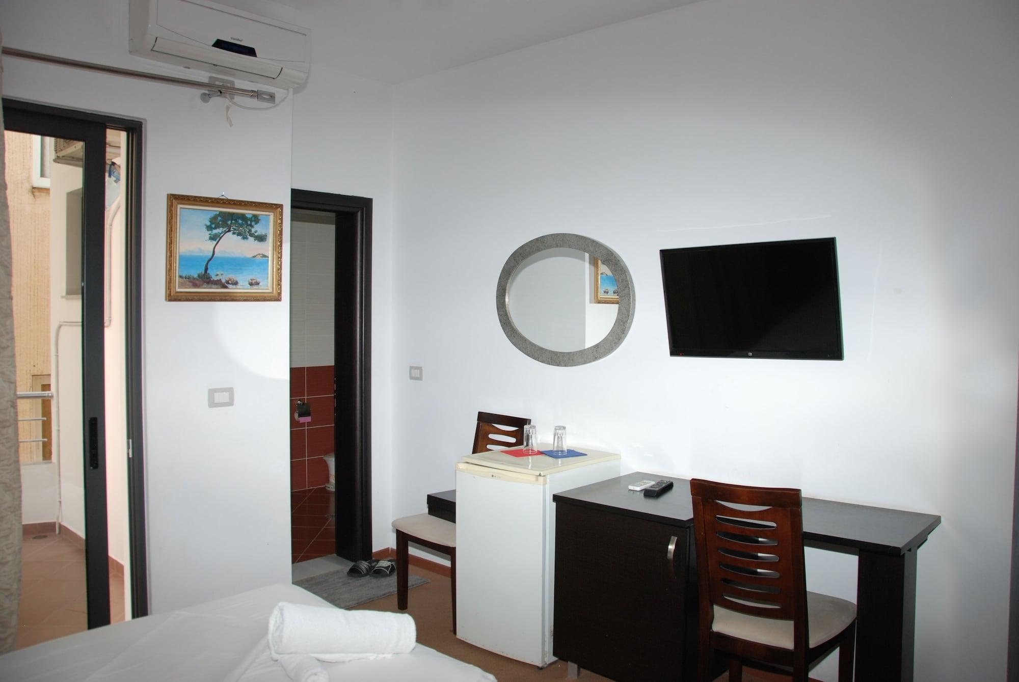 Hotel Strora Sarandë Exteriör bild
