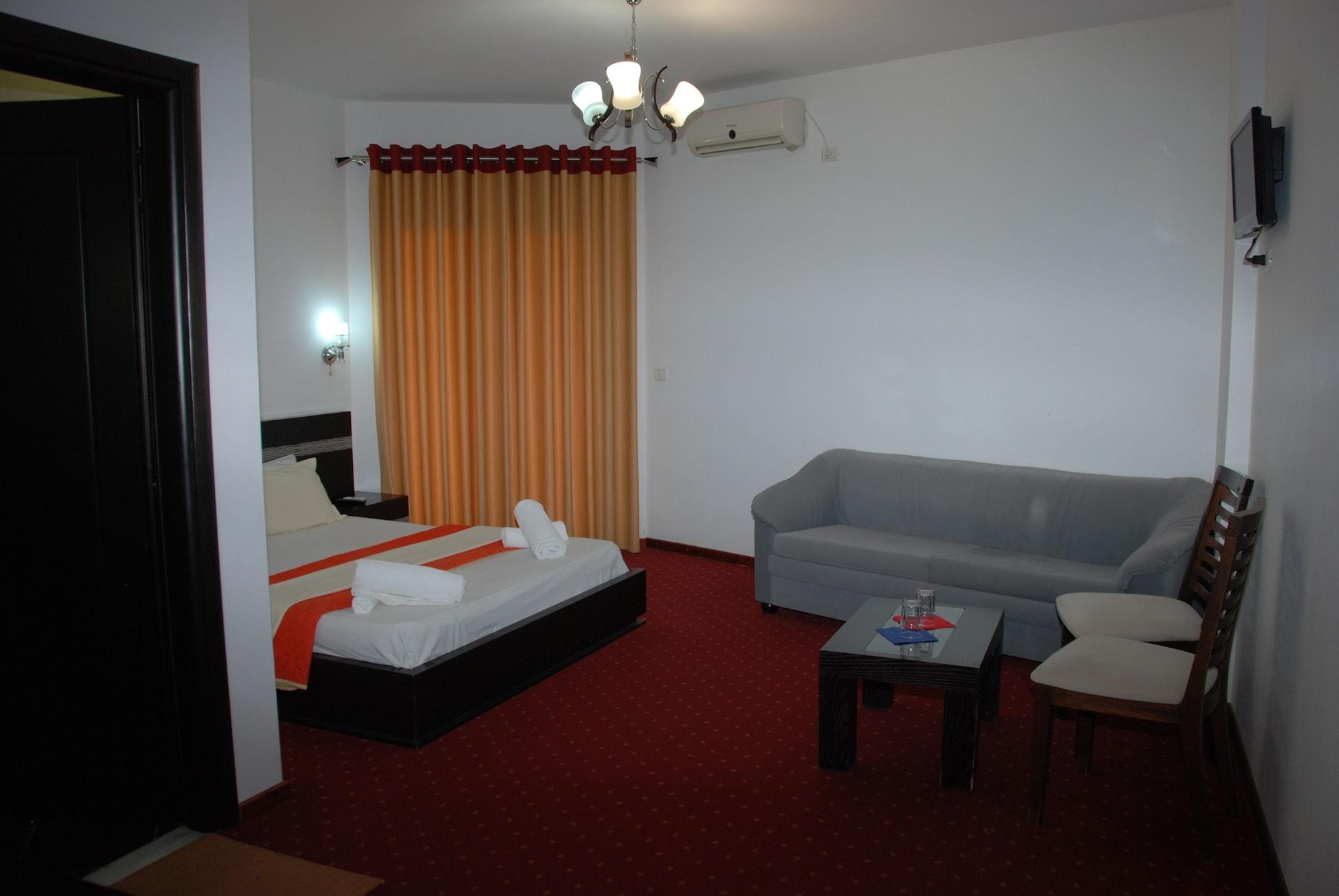 Hotel Strora Sarandë Exteriör bild