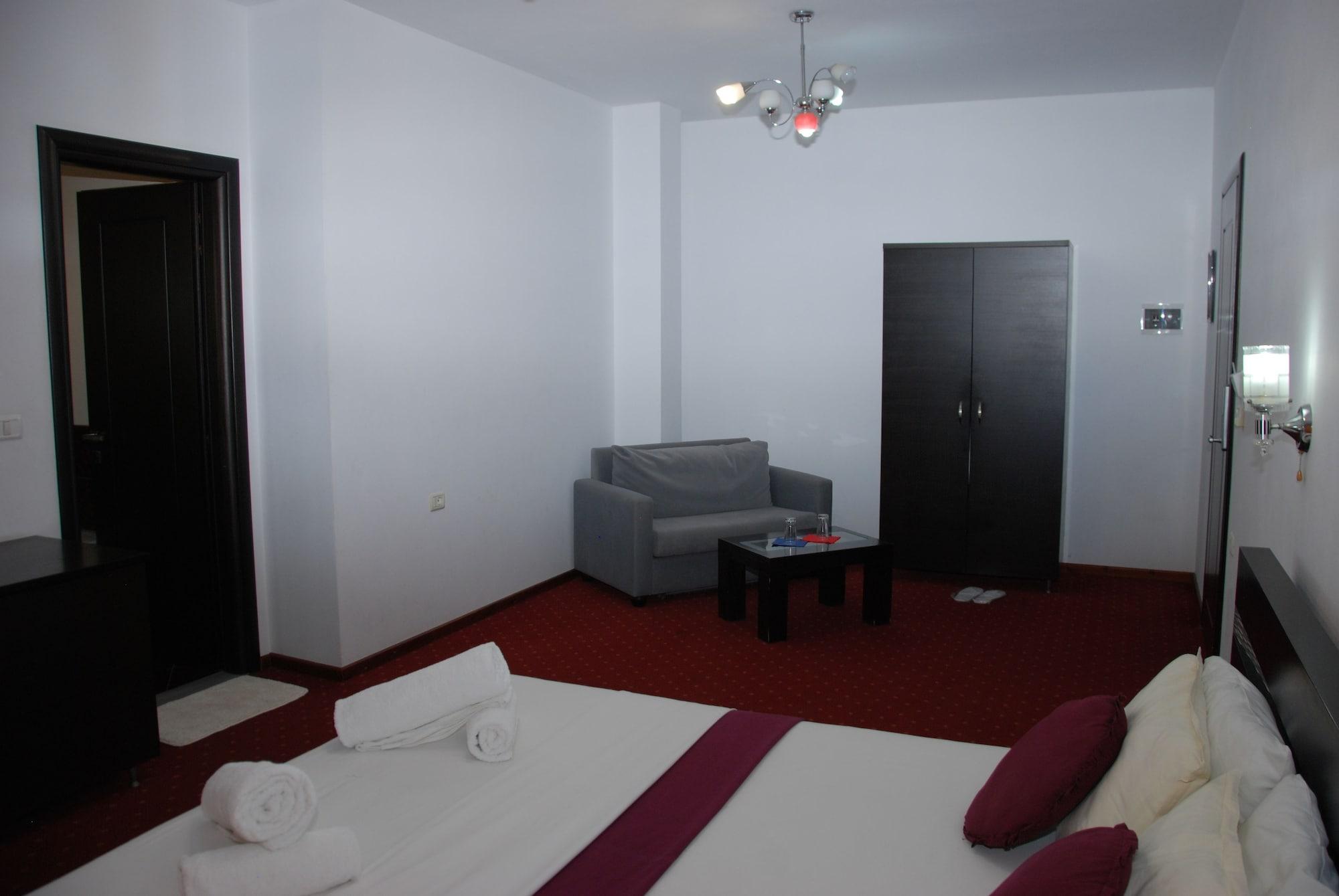 Hotel Strora Sarandë Exteriör bild