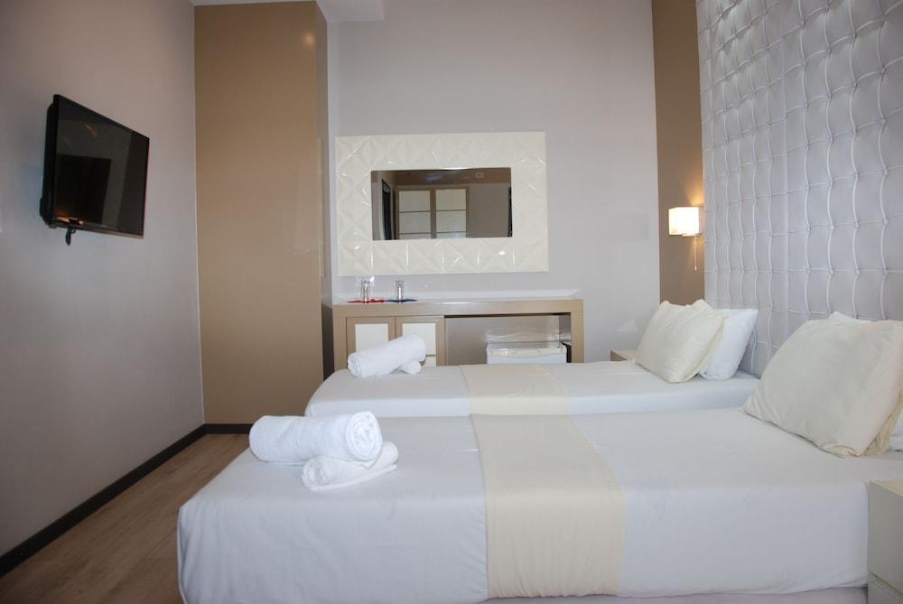 Hotel Strora Sarandë Exteriör bild