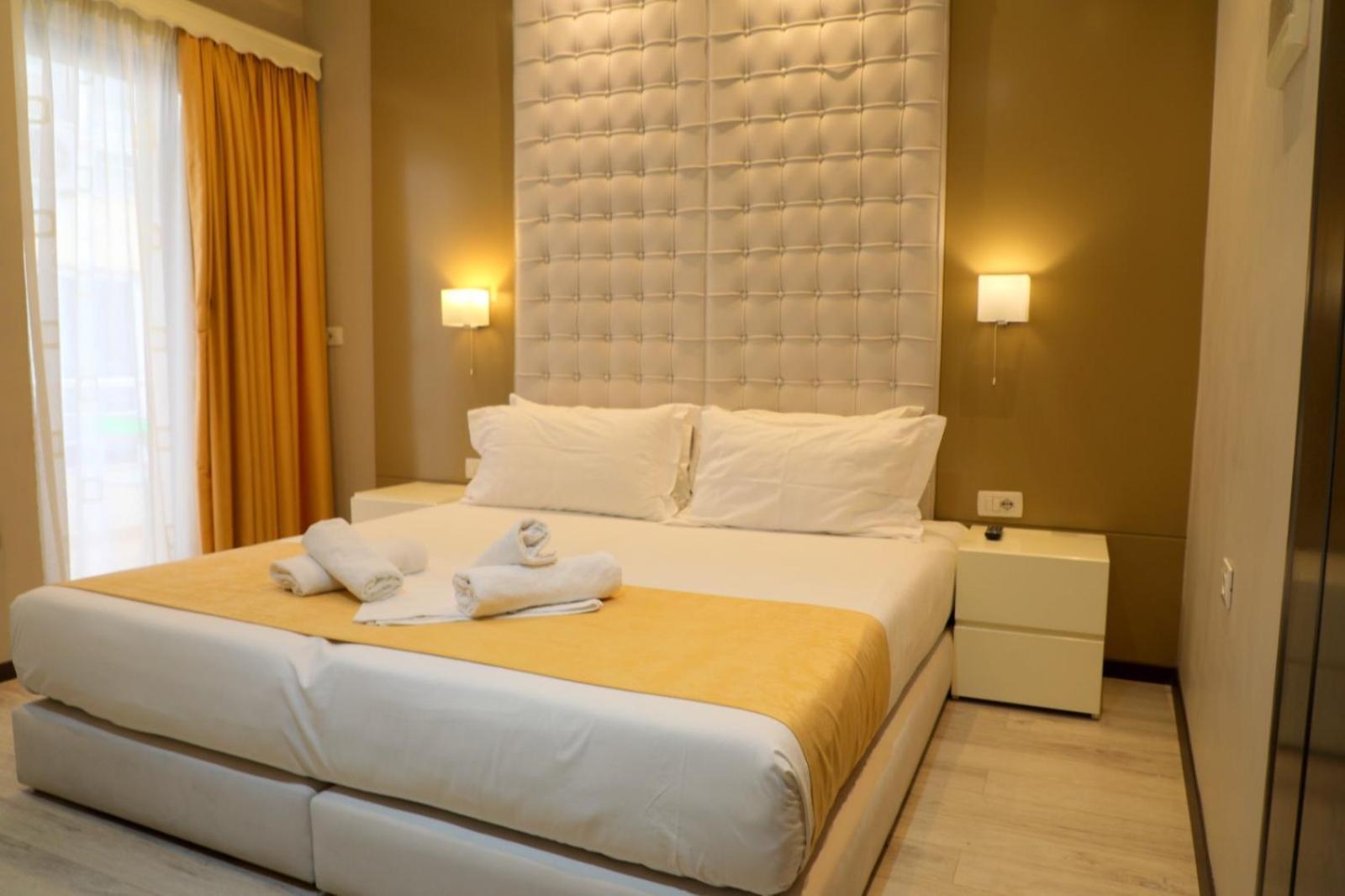 Hotel Strora Sarandë Exteriör bild