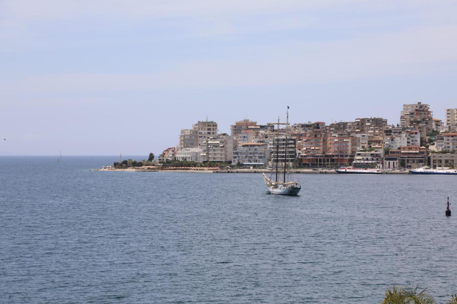 Hotel Strora Sarandë Exteriör bild
