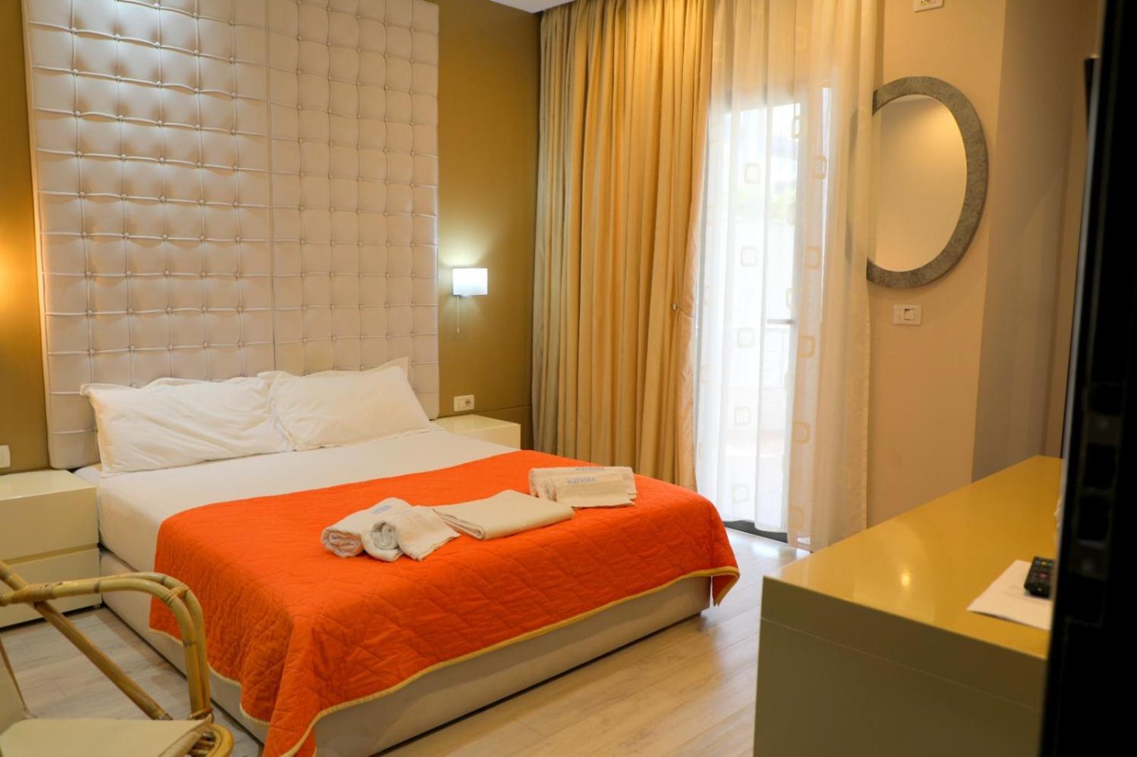 Hotel Strora Sarandë Exteriör bild