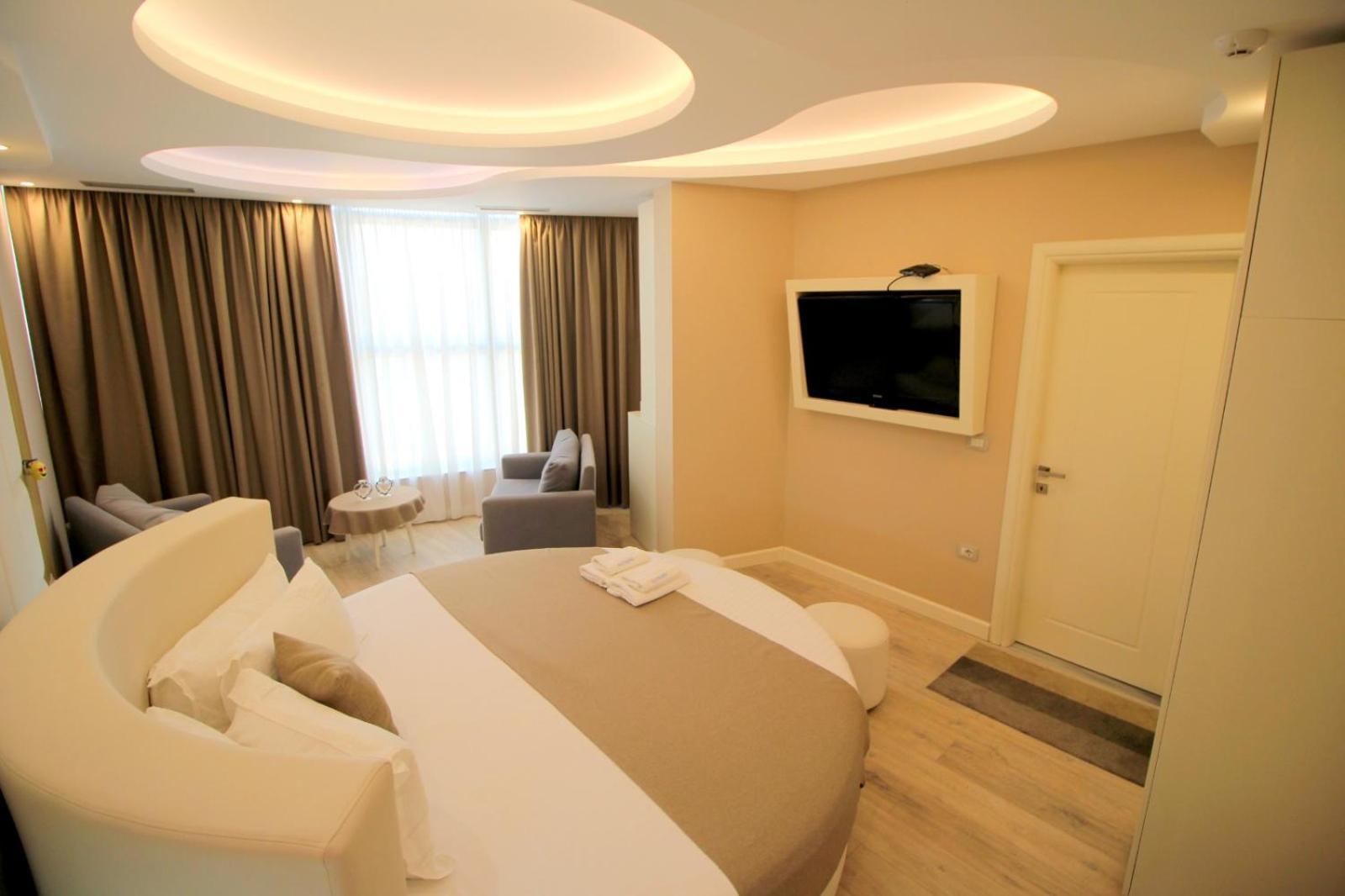 Hotel Strora Sarandë Exteriör bild
